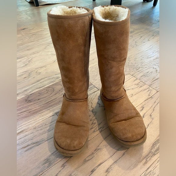 UGG Shoes - UGGS